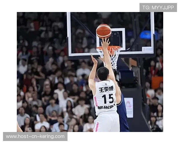 CBA 球员在关键回合造进攻犯规成转折点