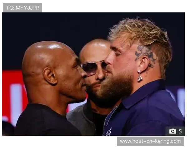 拳击泰森·富里重拳压制，判定胜出：无可匹敌的霸气与力量